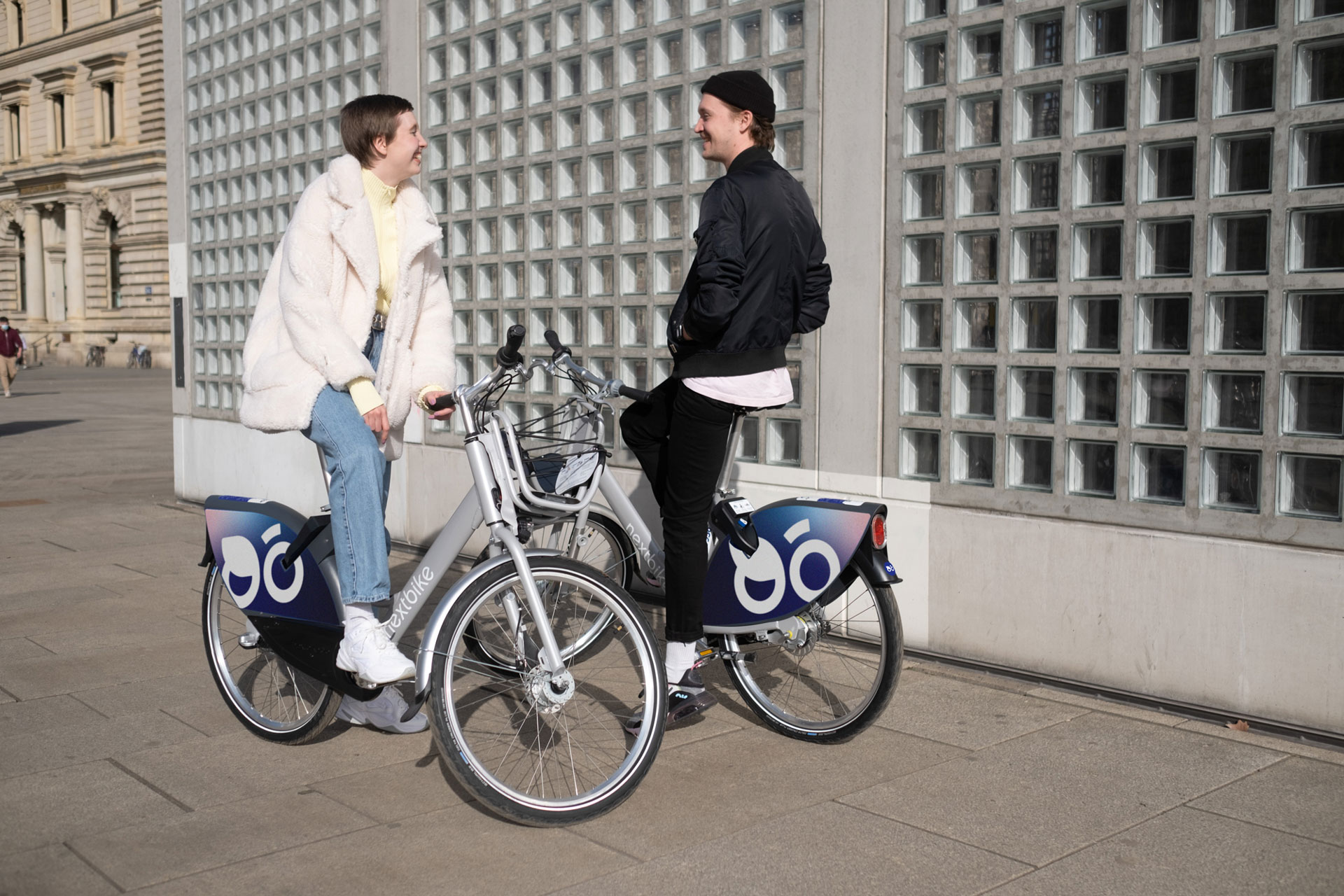 Smartbike 2.0 Nils and girlfriend